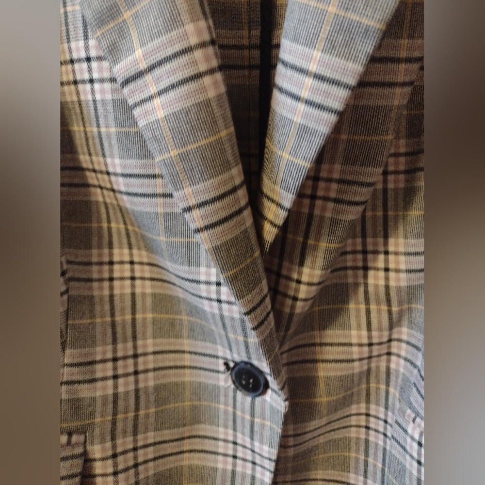 Lane Bryant Women's Classic Plaid Blazer - Picture 15 of 16